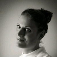 NATACHA SMANIA