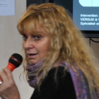 Ya�l WOLMARK