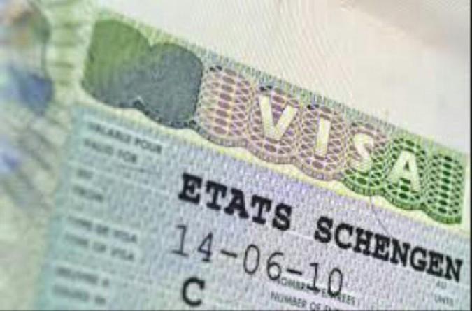 Le conjoint de fran�ais venu avec un visa court s�jour