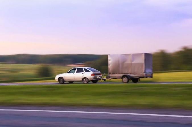PERMIS E : OBLIGATOIRE POUR TRACTER UNE REMORQUE ?