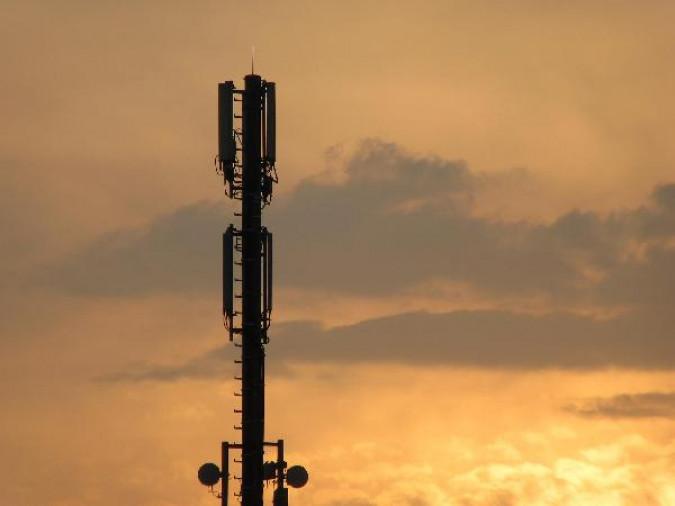 Antennes relais : les recours offerts aux riverains