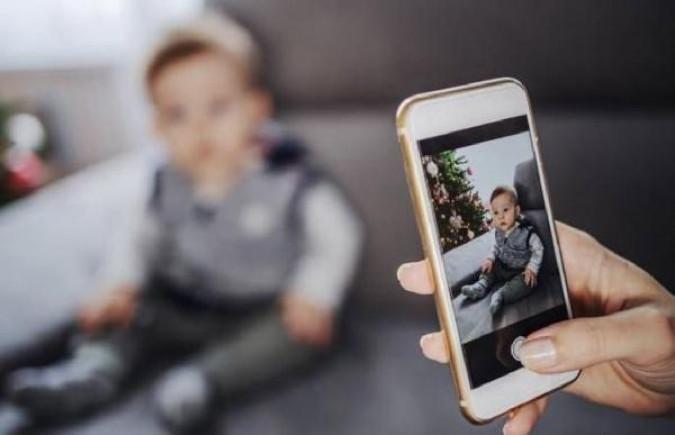 R�seaux sociaux et publications par le parent s�par� de photographies de son enfant