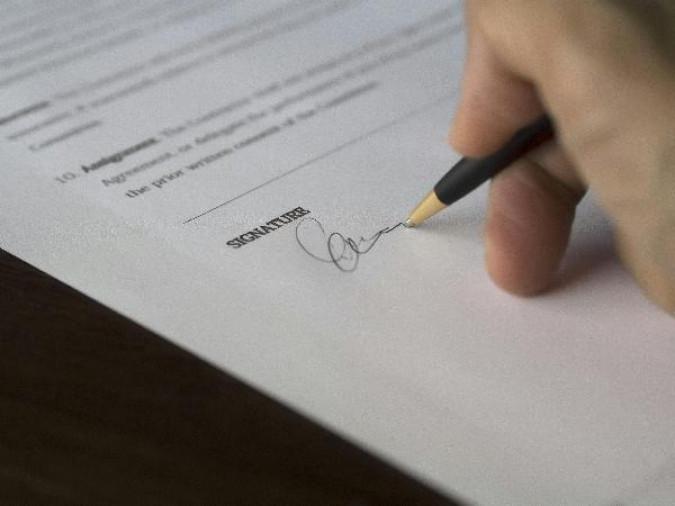 Contrats commerciaux : l'importance de la clause de résiliation anticipée
