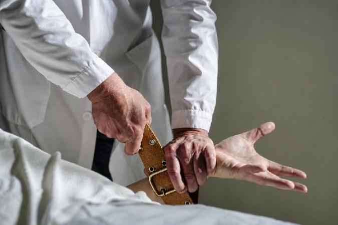 Isolement et contention en psychiatrie : 4 r�gles � conna�tre